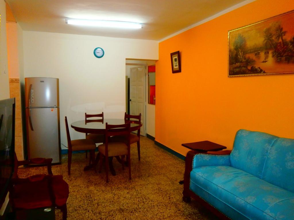 Strenua - Las Quintanas Hostel Trujillo Exterior foto