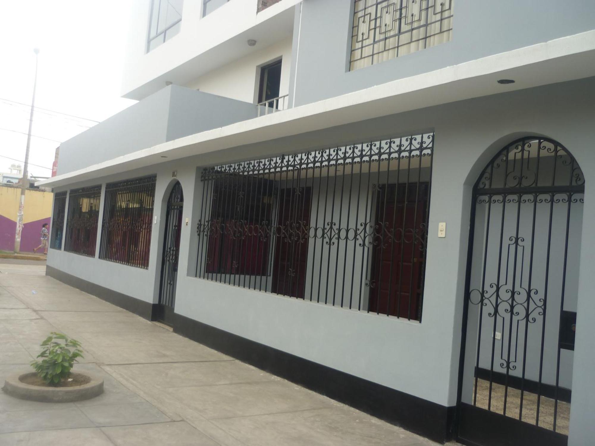 Strenua - Las Quintanas Hostel Trujillo Exterior foto